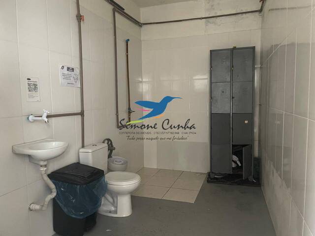 Galpão para Venda em São José dos Campos - 4