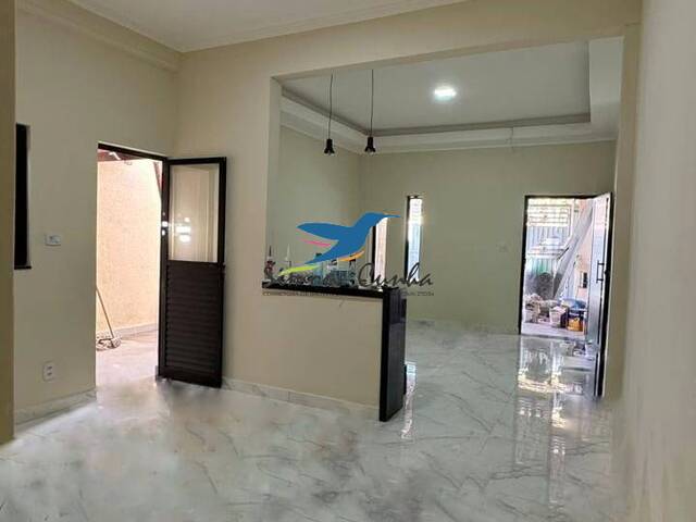#617 - Casa para Venda em São José dos Campos - SP