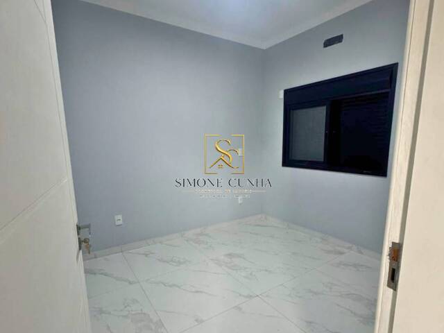 Casa para Venda em São José dos Campos - 5